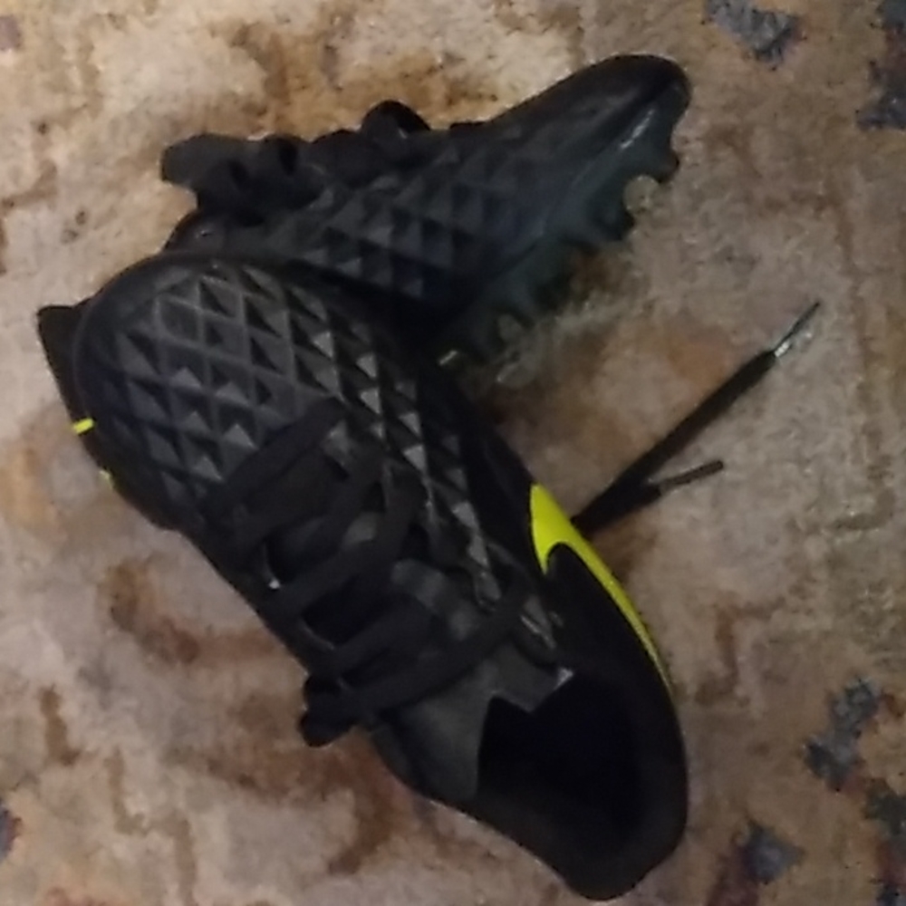 Nike 12c black and lime